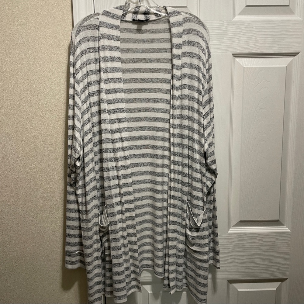 Gray and white tunic length cardigan